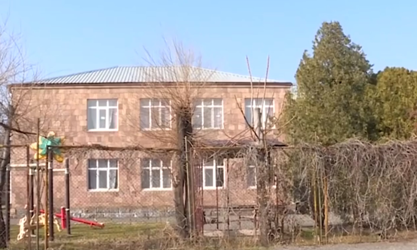 Այգեկի դպրոցի տնօրենը հուսով է, որ իր դեմ տարածվող «անապացույց թամաշային» վերջ կդրվի