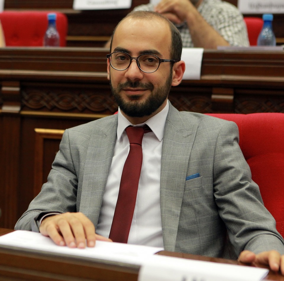 «Սանիթեք»-ի միակ օգուտն այն էր, որ նրա աղբամաններով փողոցներ էին փակվում. ԱԺ պատգամավոր