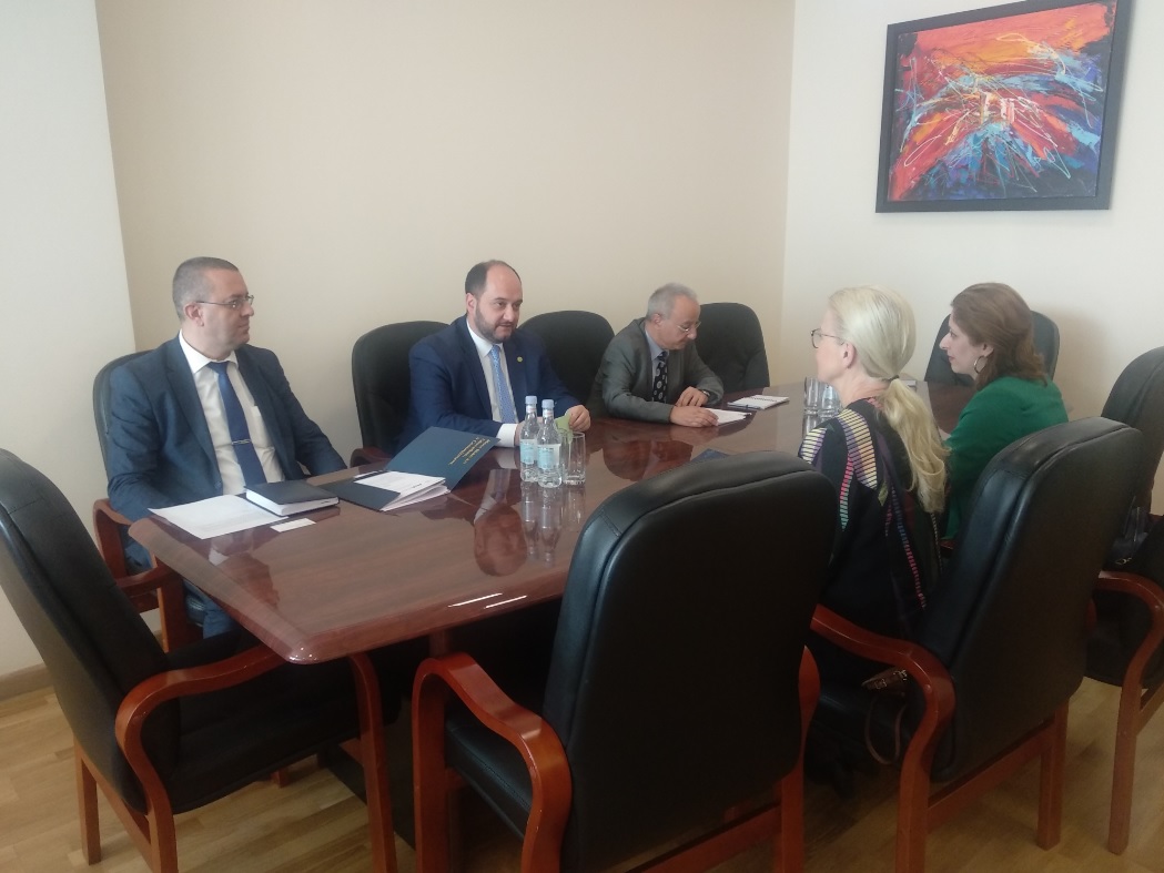 Արայիկ Հարությունյանը և Հայաստանի ամերիկյան համալսարանի նախագահը համագործակցության հարցեր են քննարկել