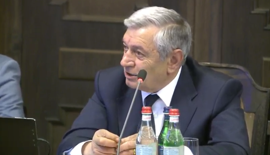 Մեզ մոտ ռուսական բազա կա, նրա զինծառայողները Հայաստանի՞ց են թոշակ ստանալու․ Ցոլակյան