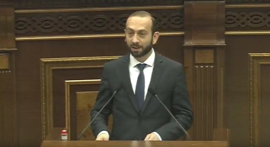 Հավանաբար, հիշում եք, որ դեռ օրակարգը չենք հաստատել․ Միրզոյանը՝ ԱԺ նիստի մեկնարկից 2 ժամ անց