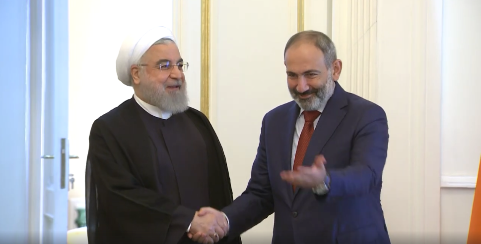 Վարչապետը հանդիպել է Իրանի նախագահ Հասան Ռոհանիի հետ