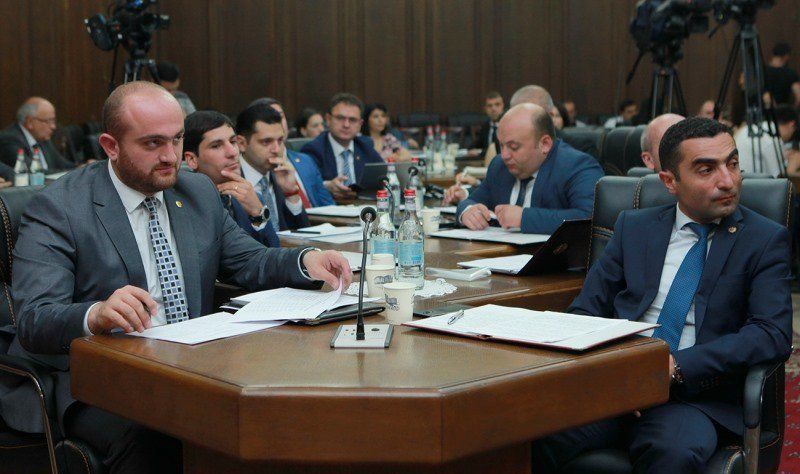 Կառավարությունը որոշել է հստակեցնել մարզպետների պարտականությունները․ ցանկ