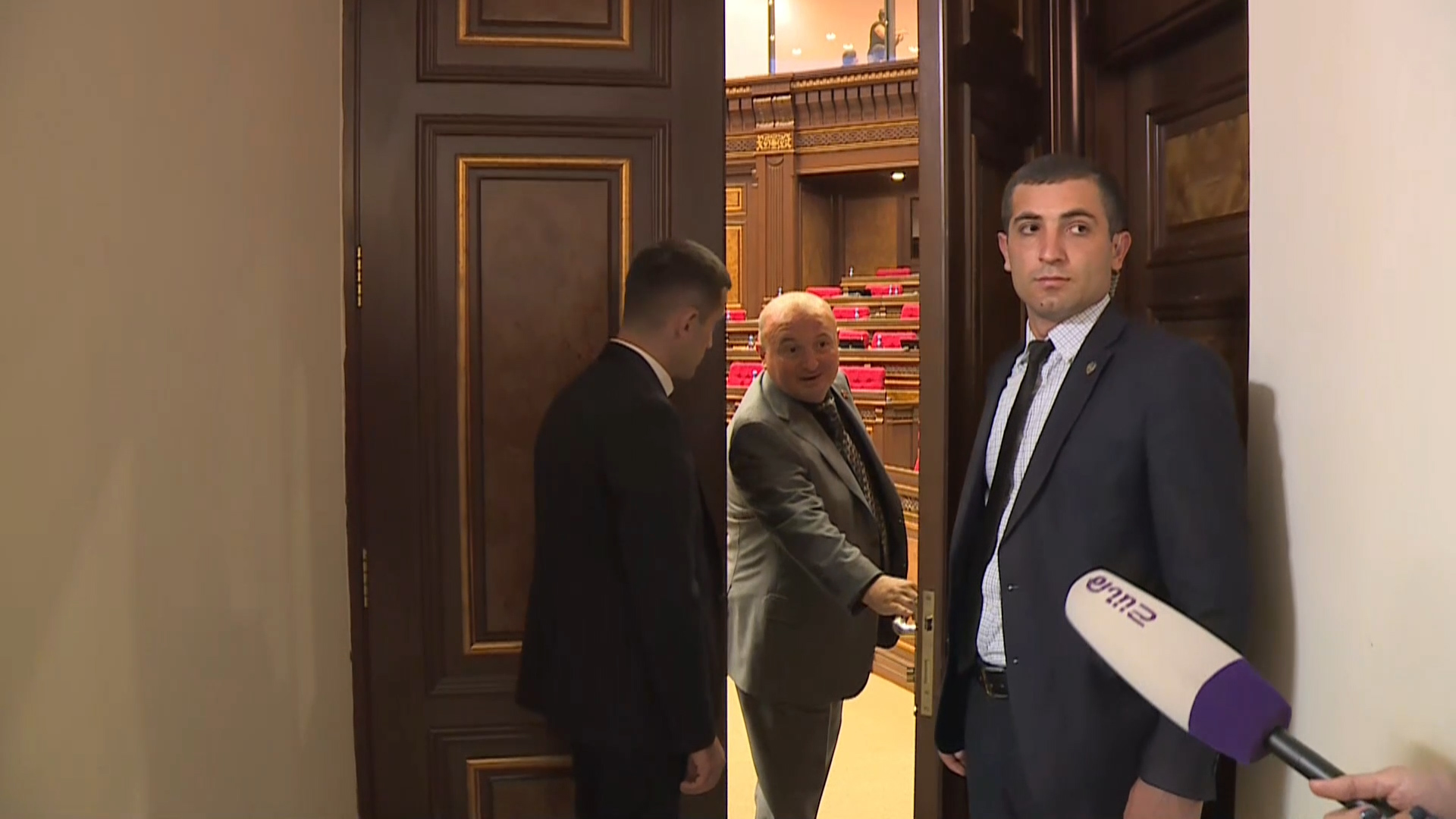 Սիրո´ւն ջան, դու բացակաների մասին մի´ մտածիր. Վարդան Ղուկասյանը՝ լրագրողին