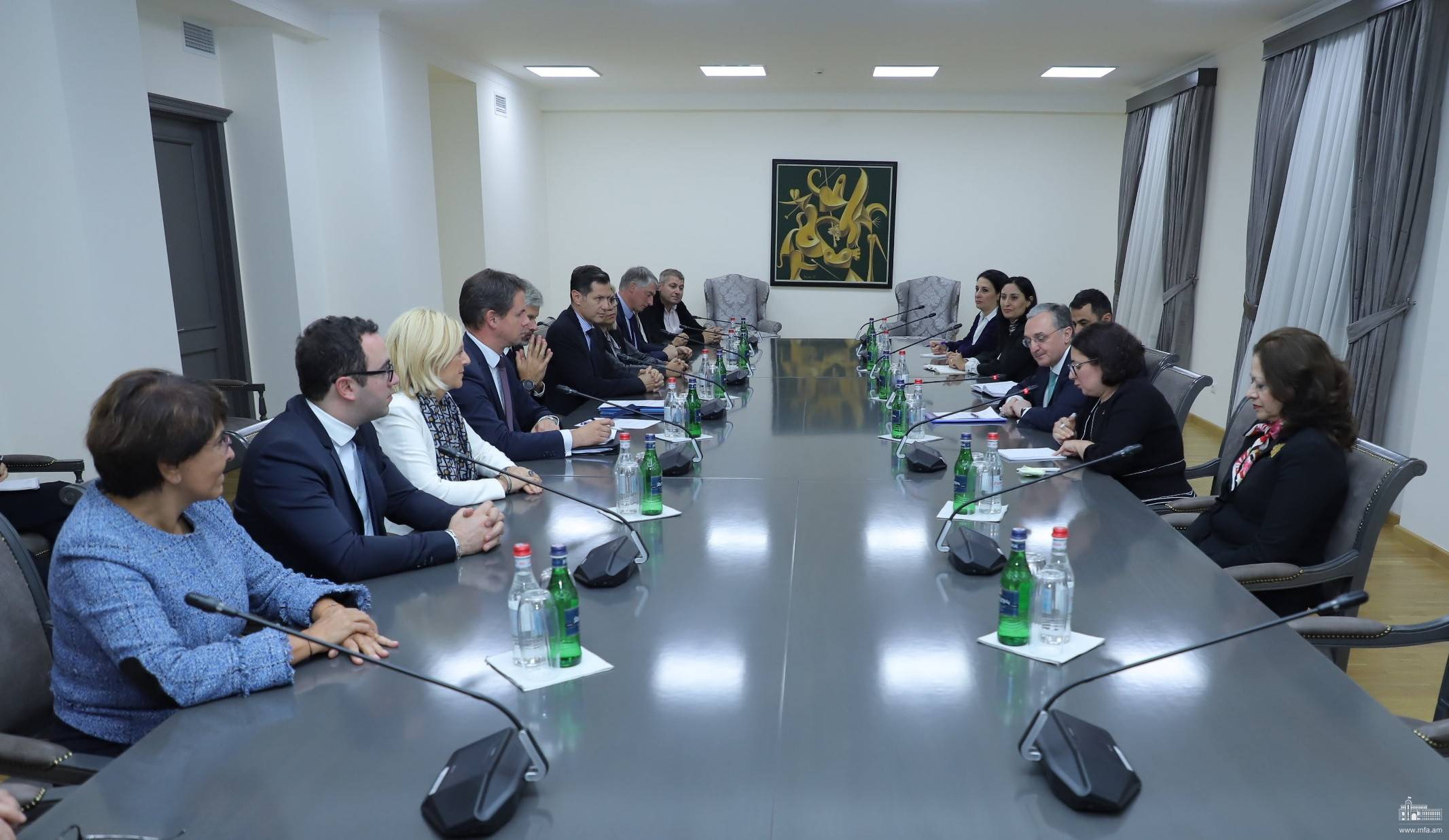 Կարևորվել է ՀՀ-Ֆրանսիա և Արցախ-Ֆրանսիա ապակենտրոնացված համագործակցության խթանումը