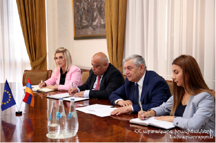 Առաջնահերթ խնդիր Է Հայաստանում առկա քիմիական ռադիոակտիվ թափոնների ոչնչացումը. Ֆելիքս Ցոլակյան