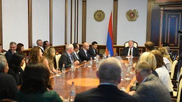 Արմեն Սարգսյանը հանդիպել է Սթենֆորդի համալսարանի շրջանավարտների հետ