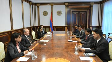 Արմեն Սարգսյանը հյուրընկալել է հնդիկ գործարարների և համալսարանականների
