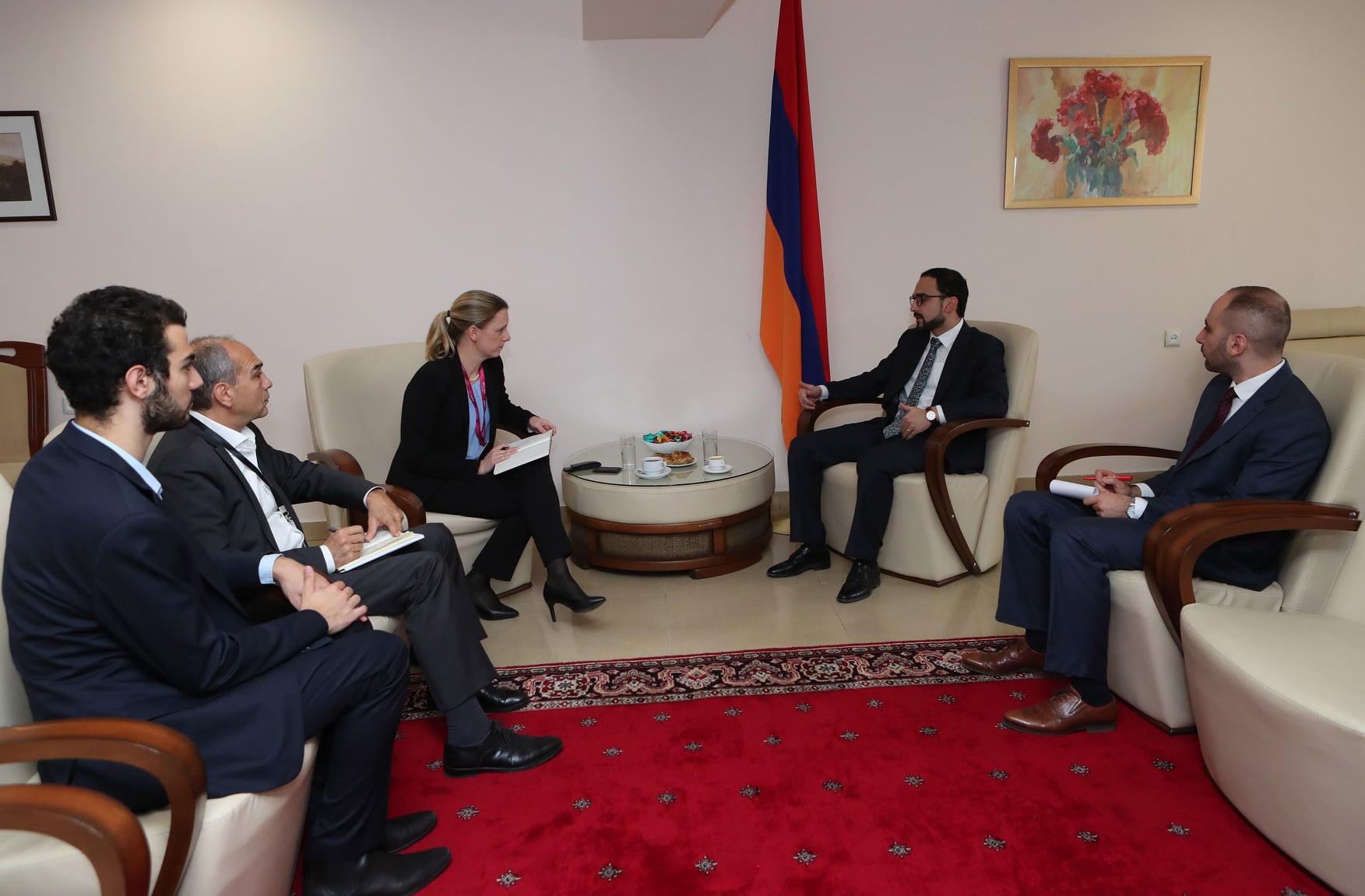 Տիգրան Ավինյանը հանդիպել է «Սիմենս» ընկերության ավագ փոխնախագահի հետ