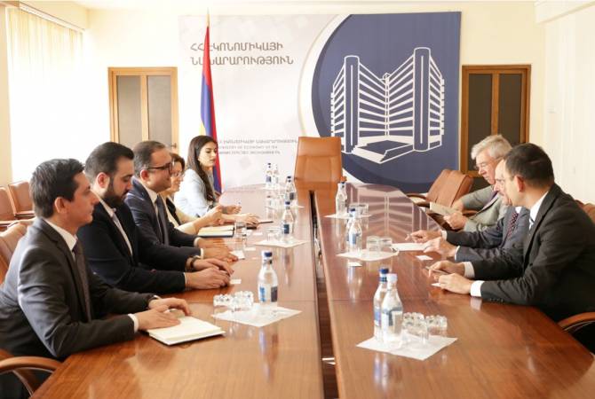 Տիգրան Խաչատրյանն ընդունել է Գերմանիայի դեսպանին