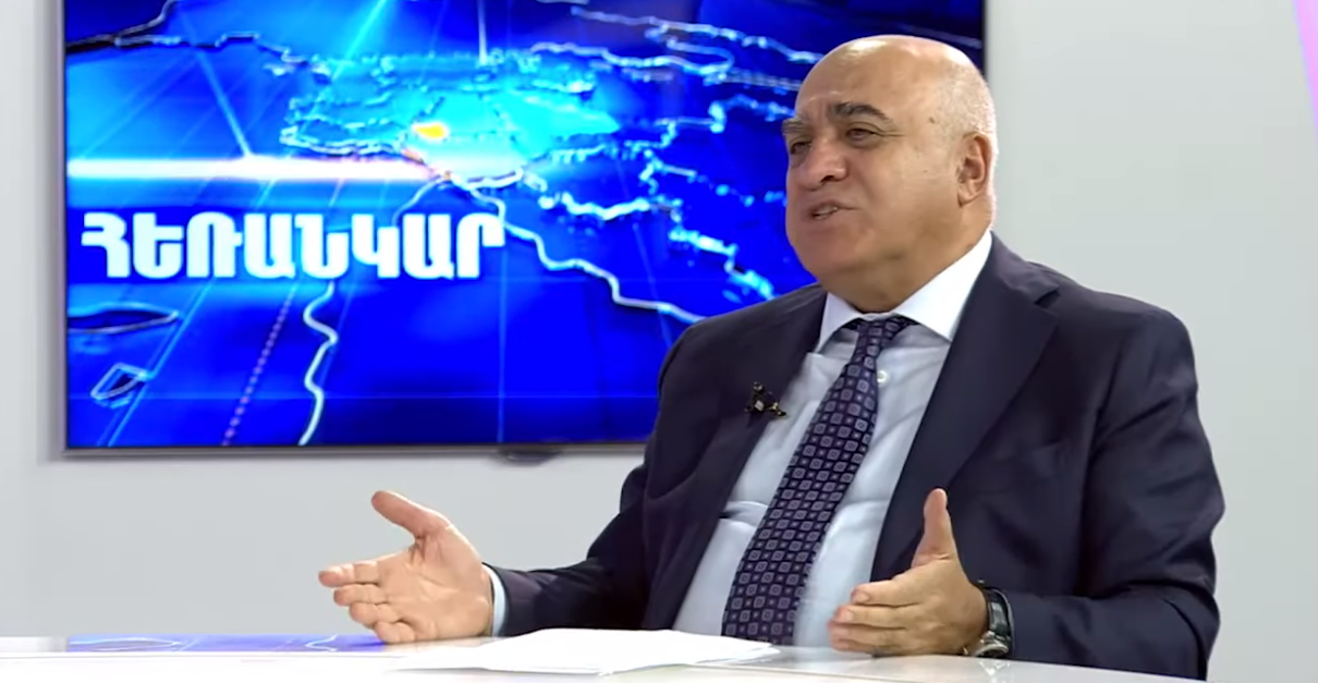 Բավական էր Պուտինի ինքնաթիռը հայտնվեր հայկական օդային տարածքում, երեկ երեկոյան Լարսում բեռները սկսեցին անցնել. Ղազարյան