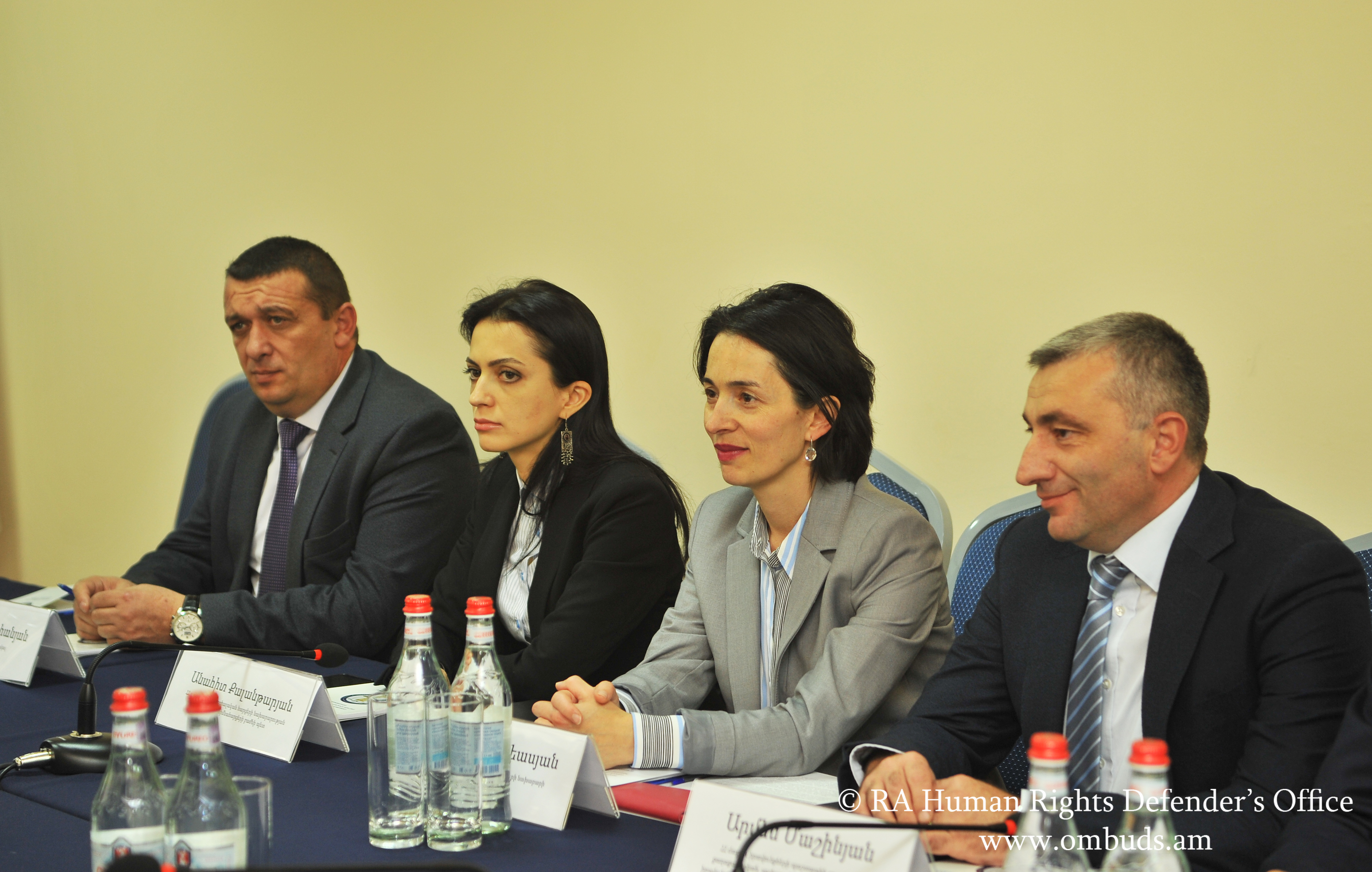 Պատգամավորների ու գործադիրի մասնակցությամբ քննարկում ՄԻՊ աշխատակազմում