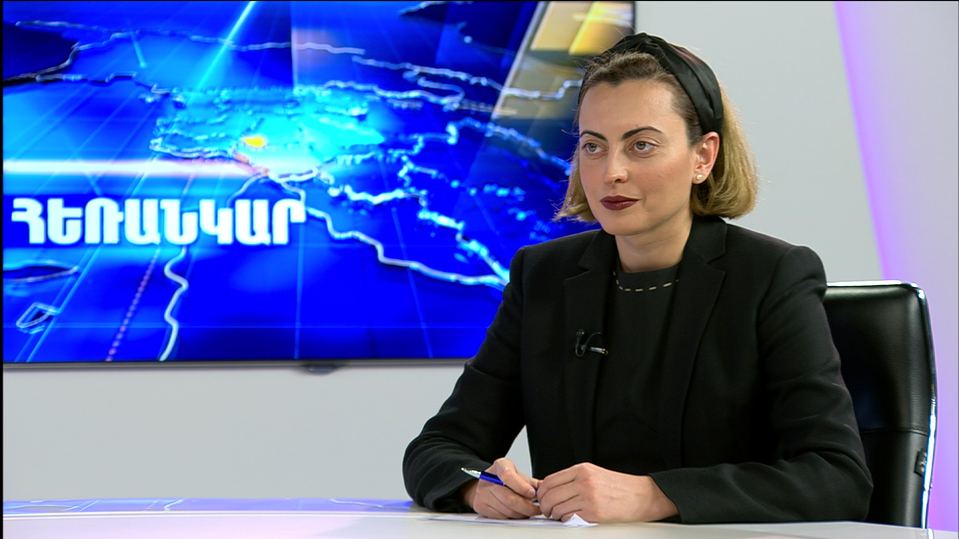 Լենա Նազարյան