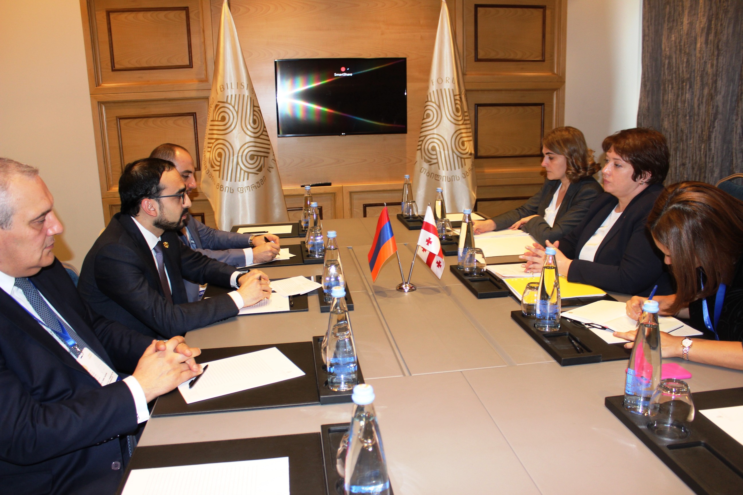 Հանդիպել են Հայաստանի ու Վրաստանի փոխվարչապետները 