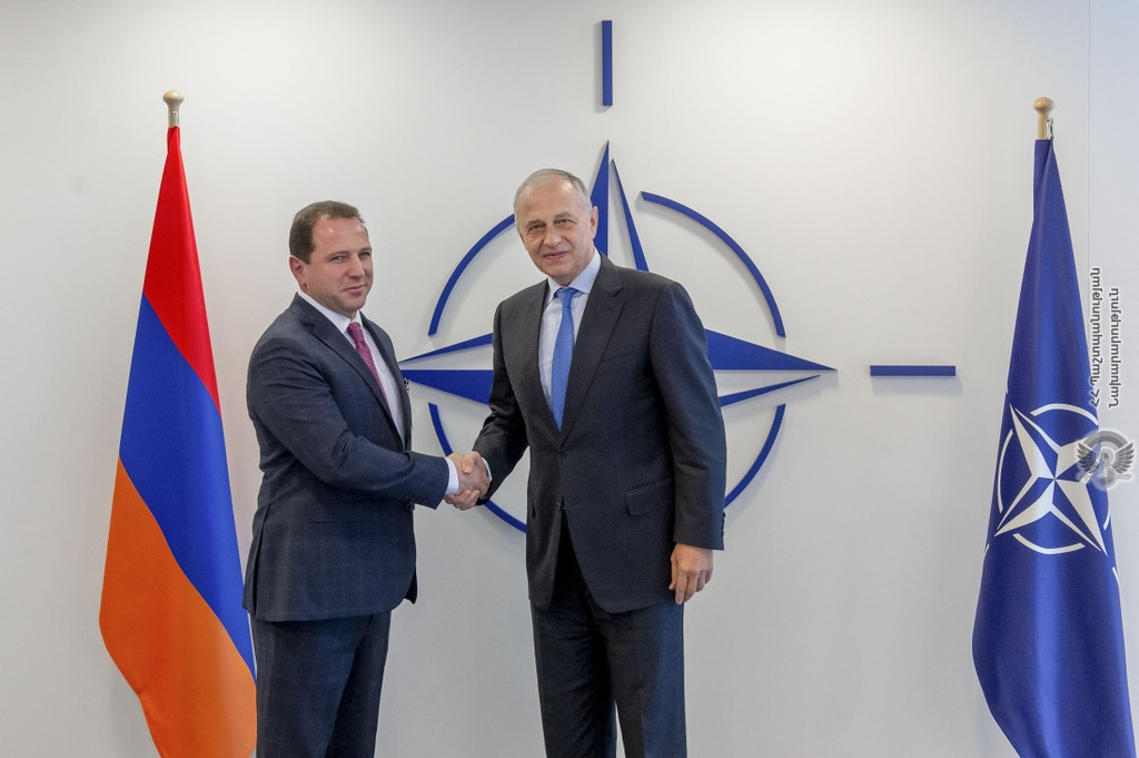 ՀՀ պաշտպանության նախարարն աշխատանքային այցով մեկնել է Բրյուսել