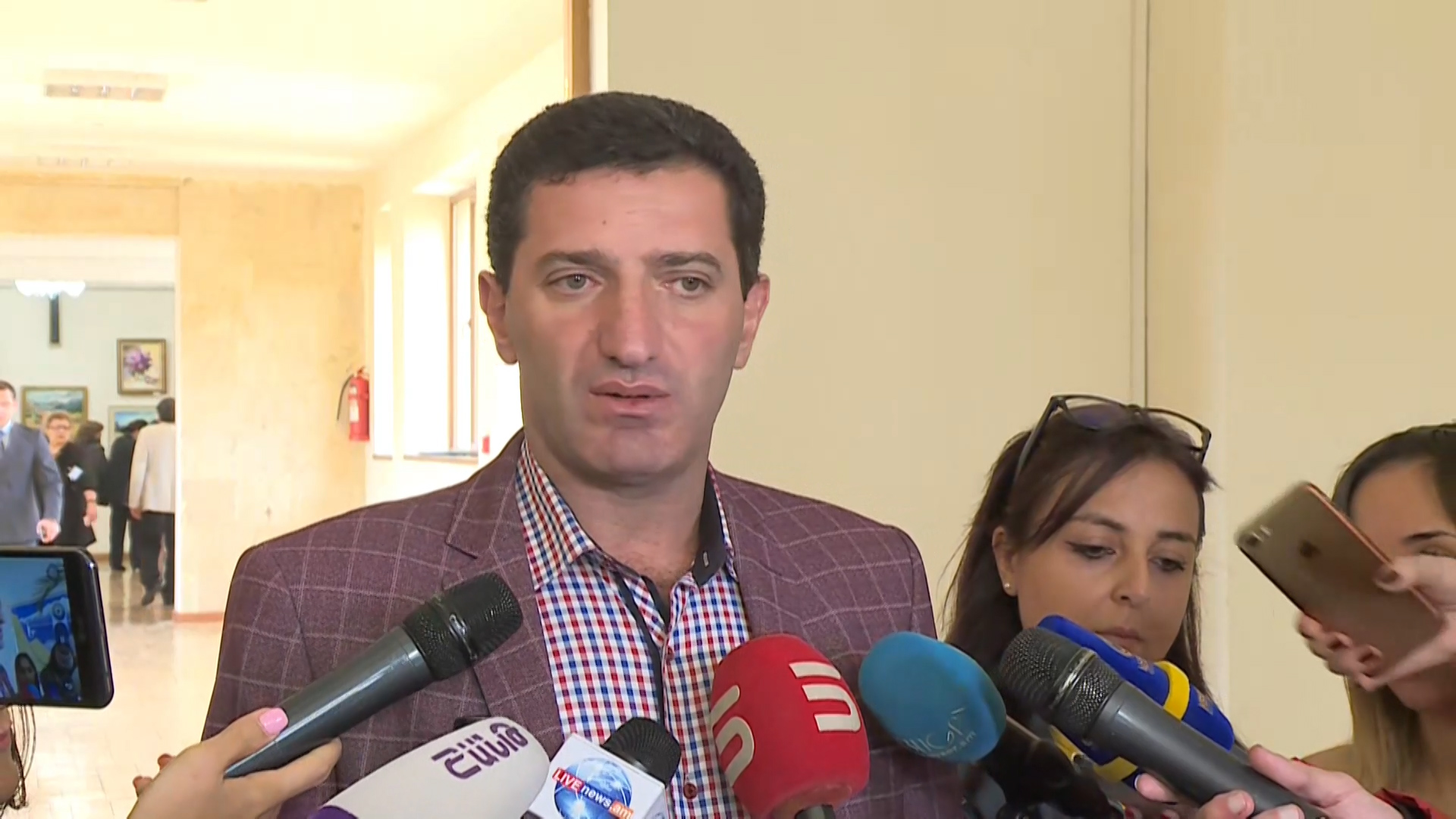 Վարչապետը չի կարող աշխատավարձ բարձրացնել, պաշտոնատար անձինք պետք է հաստատեն. Գևորգ Պետրոսյան