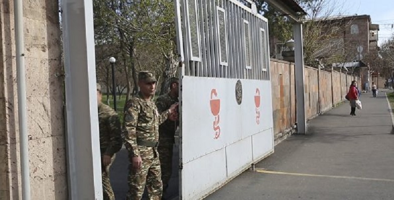 Քաղաքացիների՝ հոսպիտալներին օգնություն փոխանցելու գործընթացը լրացուցիչ ծանրաբեռնվածություն է առաջացնում բուժհաստատության անձնակազմի համար. ՀՀ ՊՆ