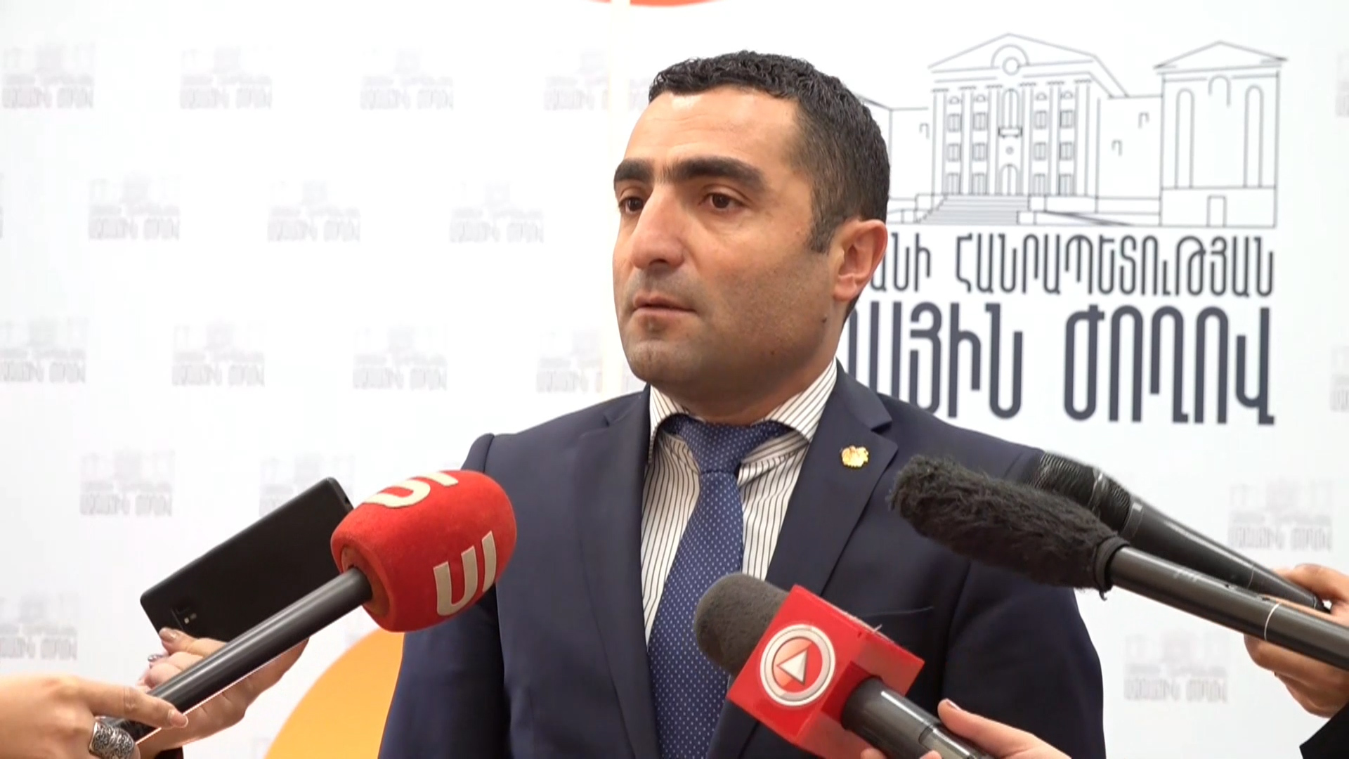 Գաղտնի փաստաթուղթն իրավունք չունեմ մեկնաբանել. Կոտայքի մարզպետը՝ պարգևավճարների մասին
