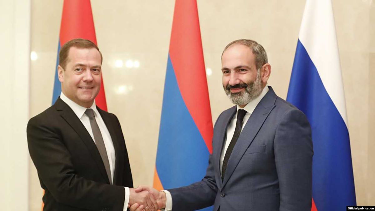 Նիկոլ Փաշինյանն ու Դմիտրի Մեդվեդևը հեռախոսազրույց են ունեցել
