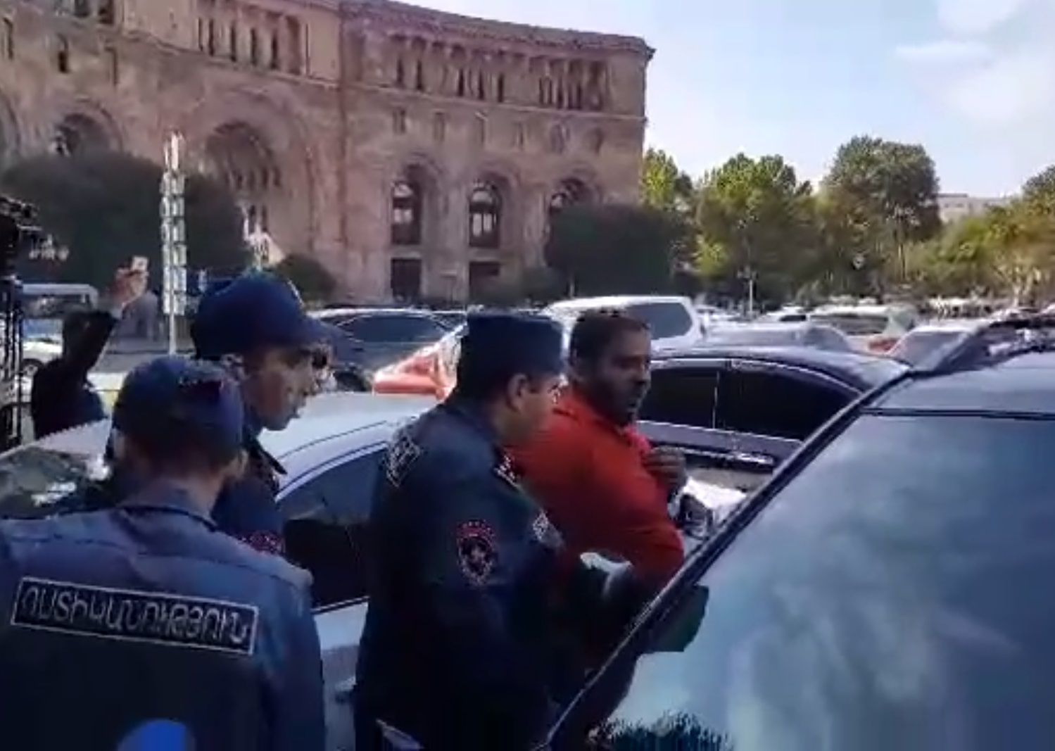 Ակցիա՝ ընդդեմ ԼԳԲՏ համայնքի․ քաշքշուկ և փոխադարձ դժգոհություններ
