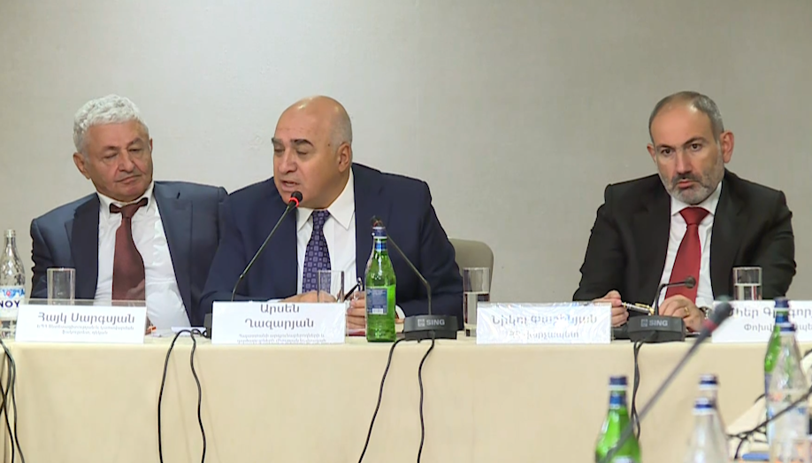 Մենք շարունակում ենք մնալ բոլշևիկ պապի թոռներ. ինչո՞ւ ակադեմիական դաշտը չի մասնակցում տնտեսական խորհրդաժողովին