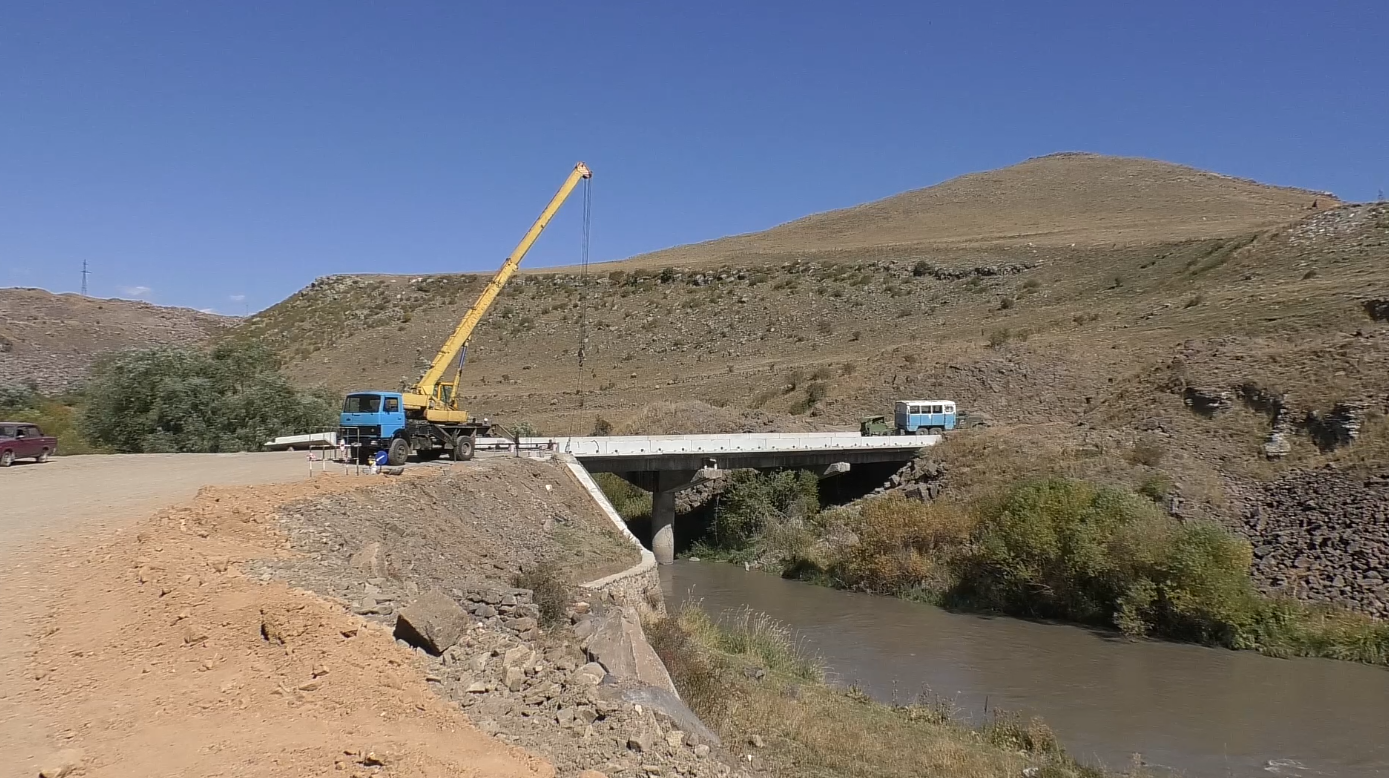 Գյումրիից Ամասիա տանող ճանապարհի ու կամրջի հիմնանորոգման աշխատանքները կավարտվեն հոկտեմբերի 20-ին