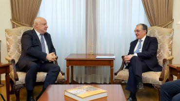 Զոհրաբ Մնացականյանը հանդիպել է ԵԱՀԿ ԽՎ նախագահ Գեորգի Ծերեթելիի հետ