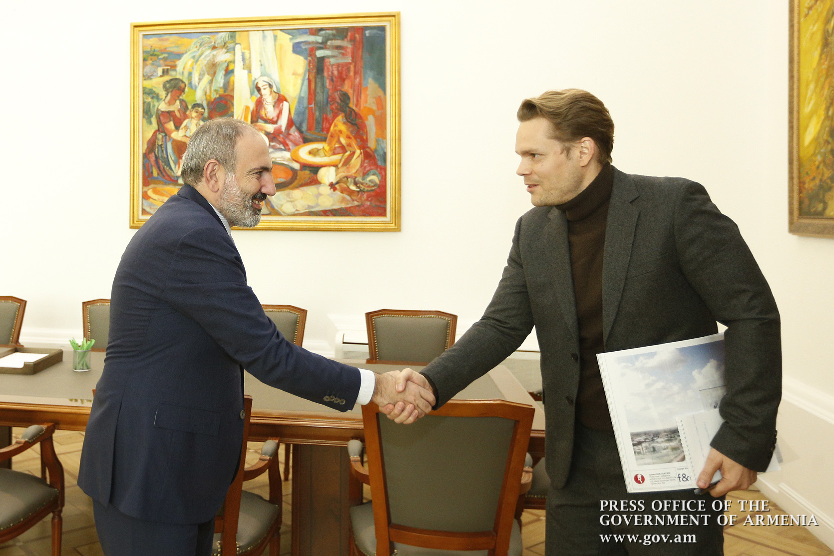Վարչապետը Նիկոլա Ազնավուրի հետ քննարկել է Երևանում «Ազնավուր» կենտրոնի ստեղծման ընթացքը
