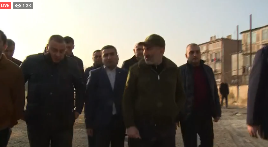 Ամեն տեղ ունենք էս պրոբլեմը՝ աշխատատեղեր կան, աշխատողներ չկան. Փաշինյանը Նոր Հաճնում է