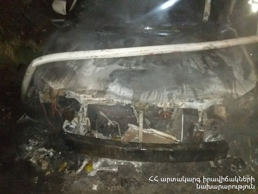 Աբովյանում ավտոմեքենա է այրվել