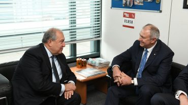 Դուք ունեք ձեր մրցունակ մշակումները, մենք՝ մերը. Բելառուսի վարչապետը` նախագահին