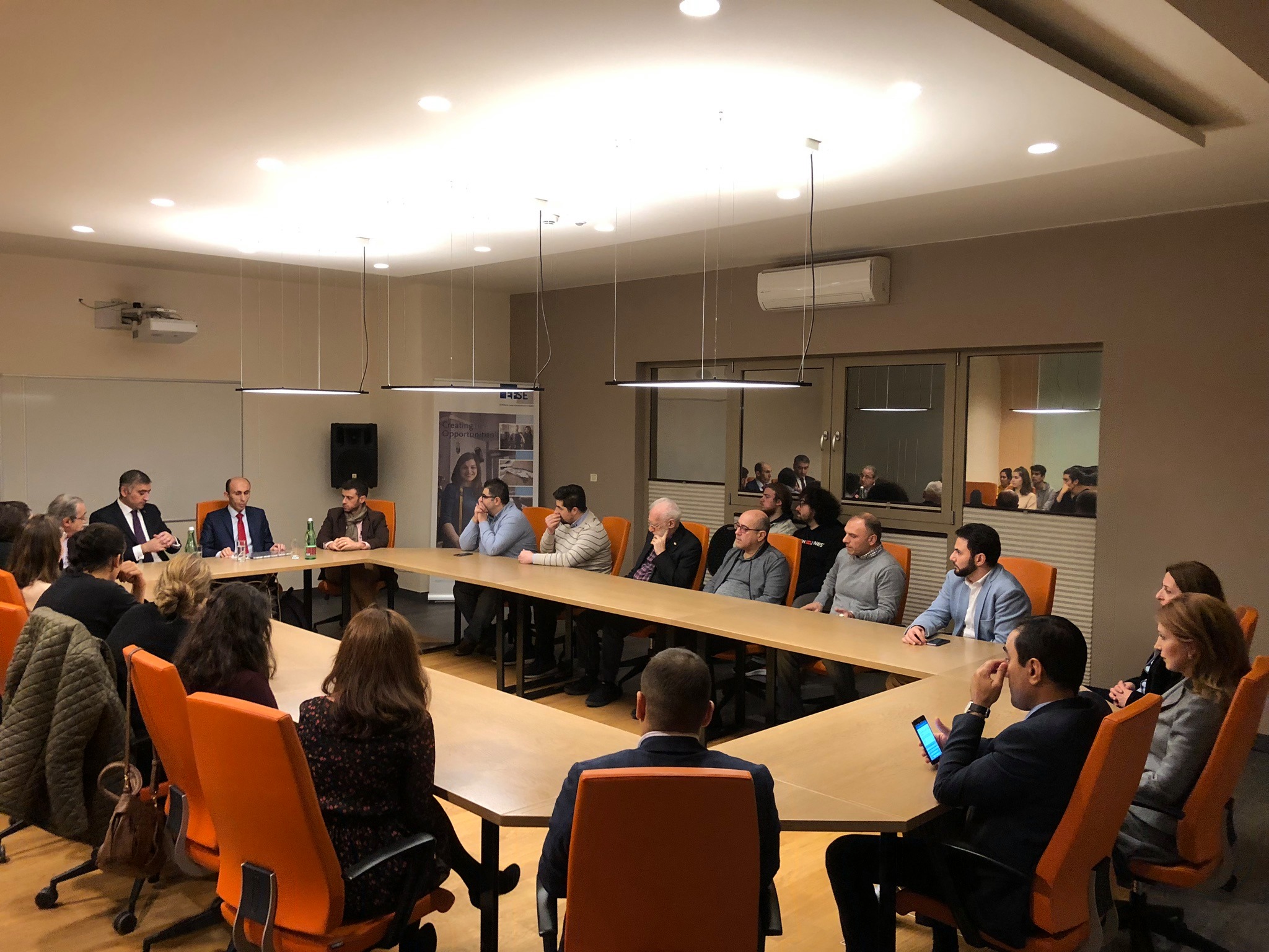 Արտակ Բեգլարյանը հանդիպումներ է ունեցել Վիեննայում՝ միջազգային ու հայկական շրջանակների հետ