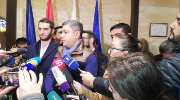 Արթուր Վանեցյանը հրաժարական տվեց