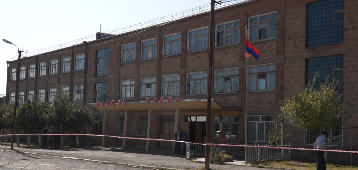 Աշխատանքի չհաճախող, բայց աշխատավարձ ստացող աշխատակիցներ պահելու բազմաթիվ դեպքեր` Շիրակի մարզի հանրակրթական դպրոցներում