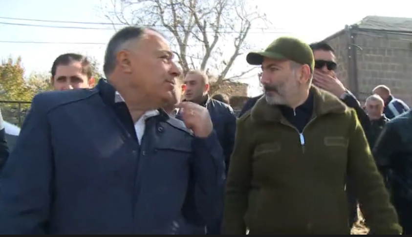 Փաշինյանը ծանոթանում է Եղվարդի թիվ 2 մսուր-մանկապարտեզի վերանորոգման սուբվենցիոն ծրագրի ընթացքին