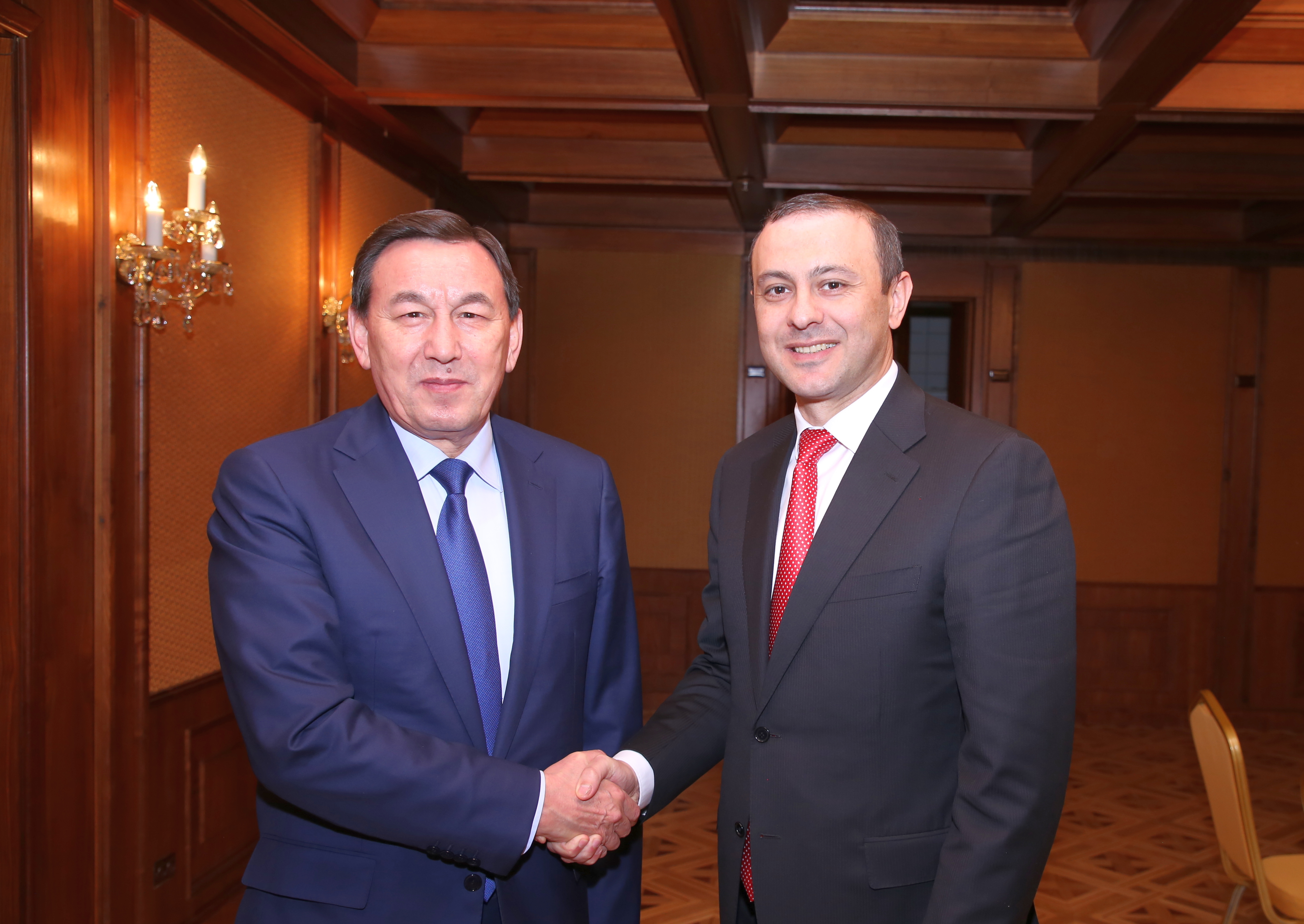 Արմեն Գրիգորյանը երկկողմ հանդիպում է ունեցել Ղազախստանի ԱԽ քարտուղար Կ․ Կասիմովի հետ