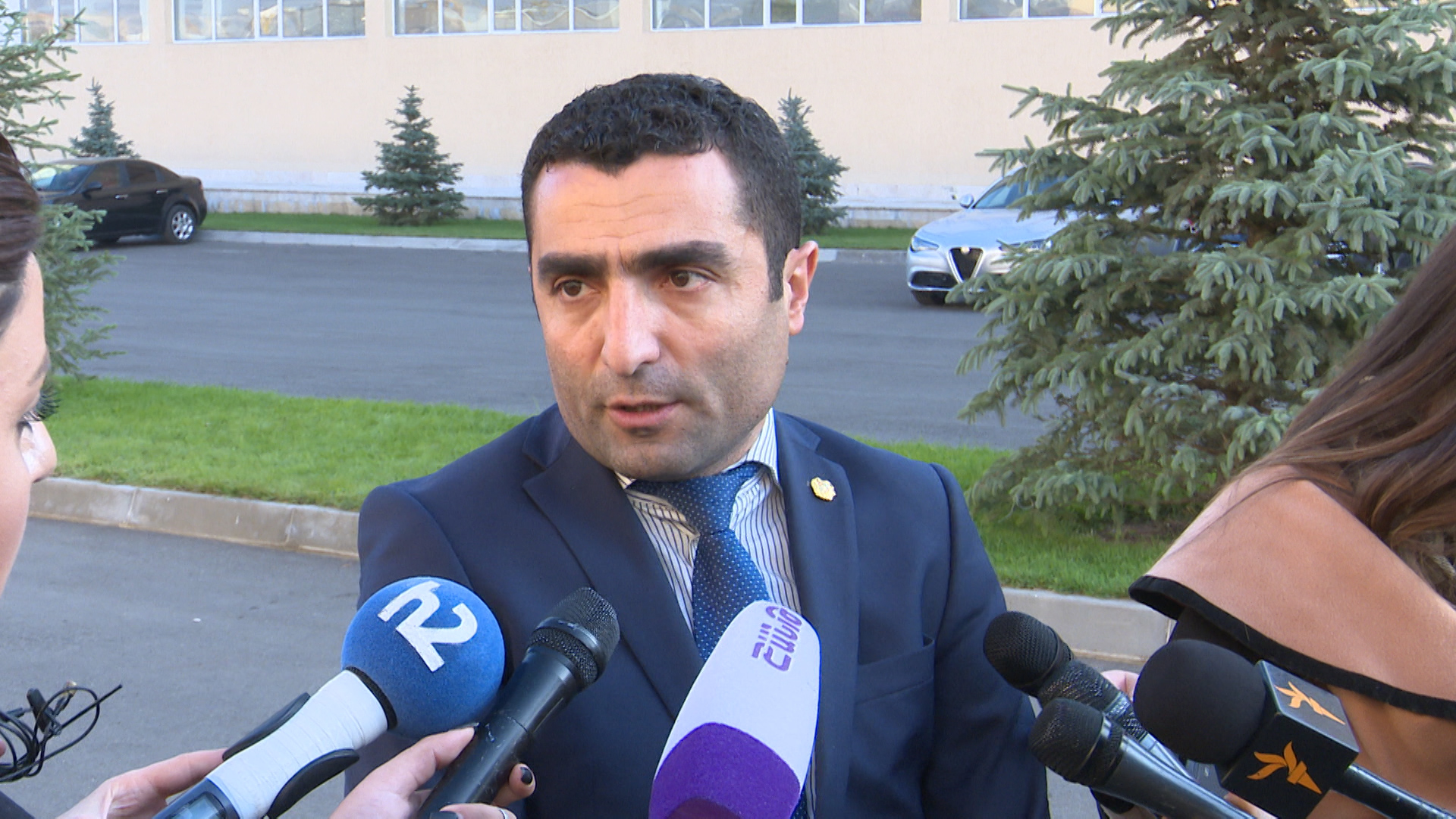Եթե գյուղը չունի մանկապարտեզ, իսկ գյուղապետն ունի ապարանքներ, ուրեմն այդտեղ մի բան այն չէ. Կոտայքի մարզպետ