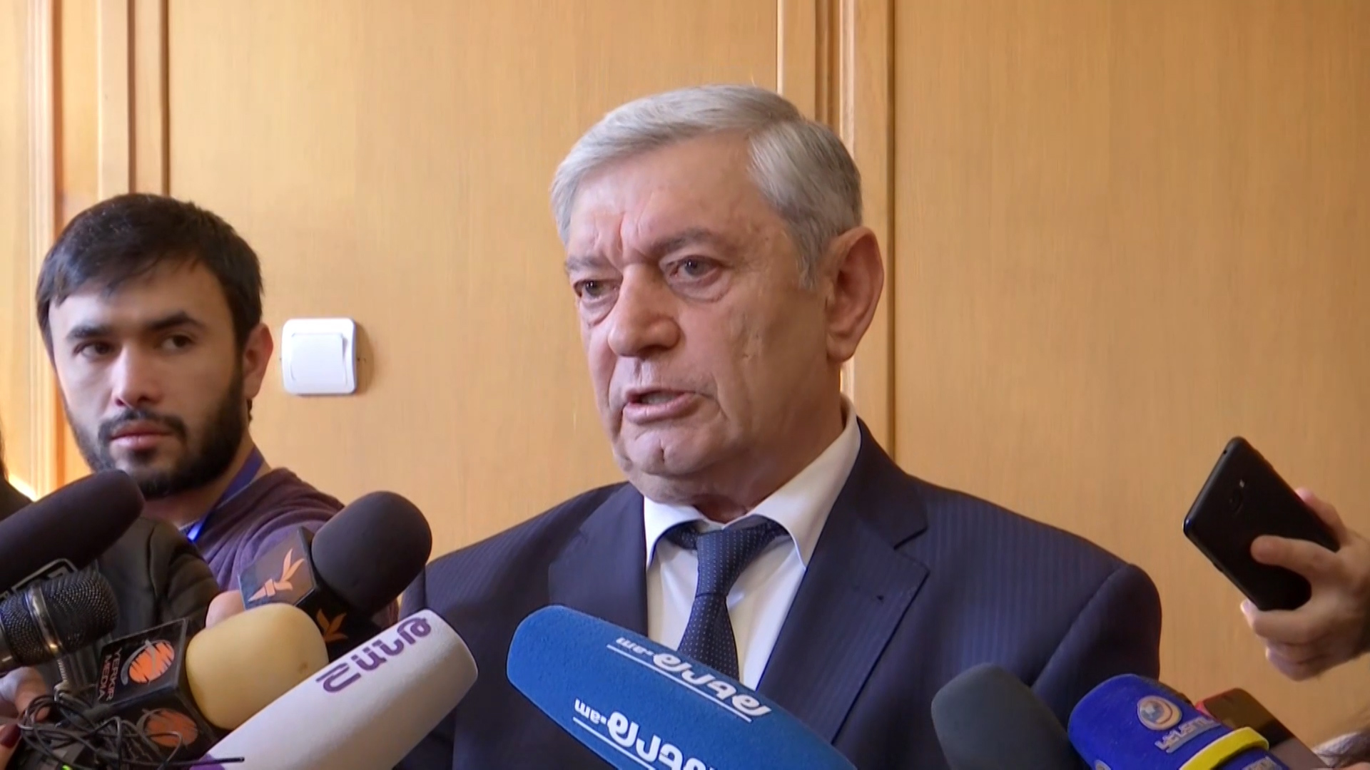 Ֆելիքս Ցոլակյանը՝ բարեկամներին աշխատանքի ընդունելու, ԱԱԾ պետի պաշտոնին հավակնելու մասին