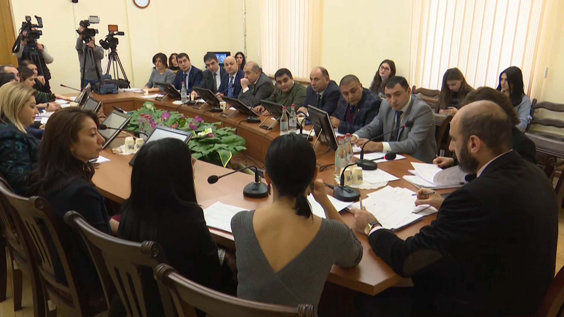 ԱԺ-ում քննարկում են «Դեղերի մասին» ՀՀ օրենքում լրացում և փոփոխություն կատարելու նախագիծը