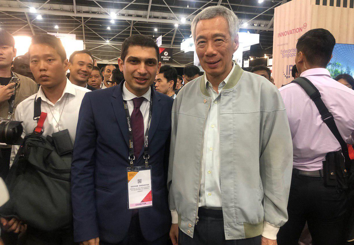 Սինգապուրի վարչապետը SWITCH 2019-ի հայկական տաղավարում ծանոթացել է մեր երկրի նորարարական նվաճումներին