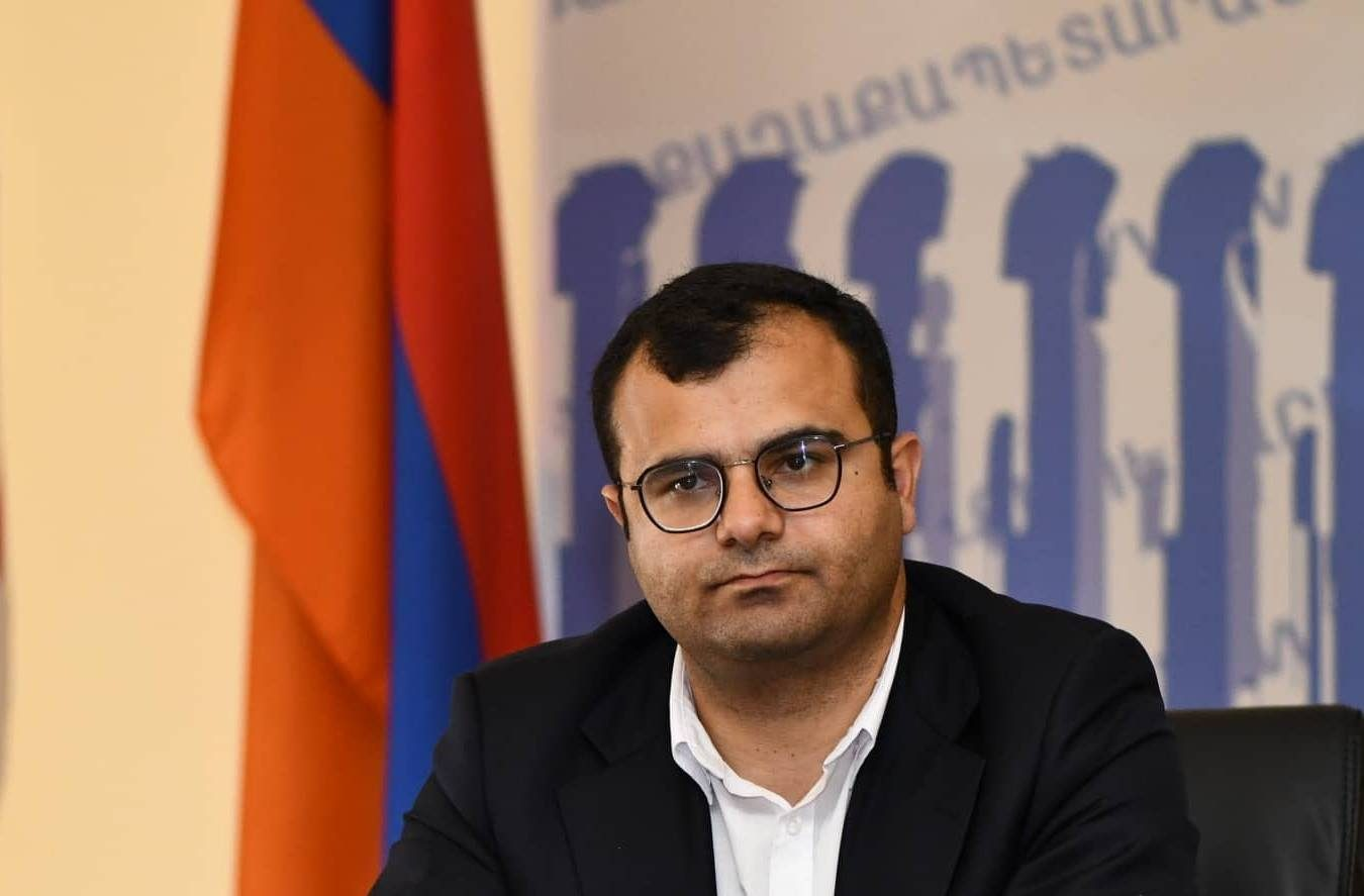 Մտել են «թաղման բյուրո»-ի շենք ու տակնուվրա արել. Հակոբ Կարապետյանը ներկայացրել է ՀՈԱԿ-ի ղեկավարի հրապարակած տեսանյութը