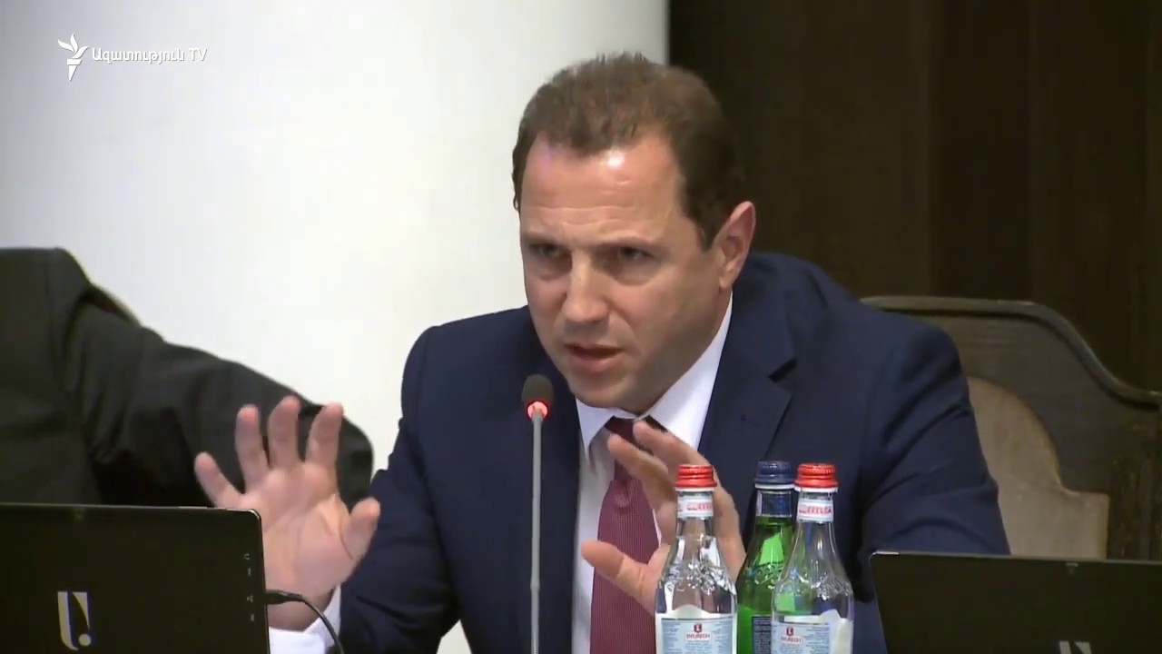 Քրեական գործերը բարձրագույն հրամանատարական կազմին տոնուսի մեջ են պահում. Տոնոյան