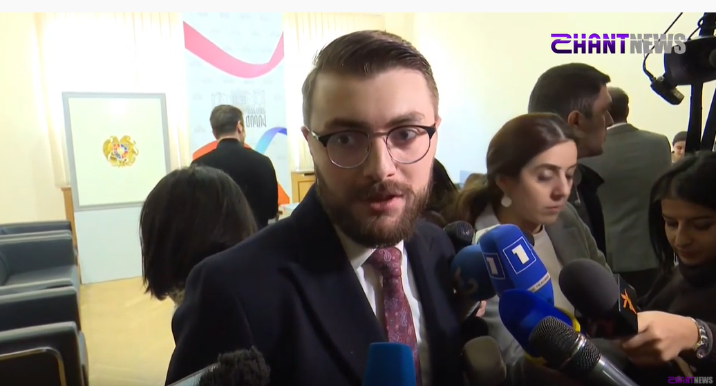 Լիներ Աբրահամ Խաշմանյանը, թե այլ թեկնածու, գործկոմը հանուն ազգային հավաքականի պետք է կողմ քվեարկեր․ Արեն Մկրտչյան