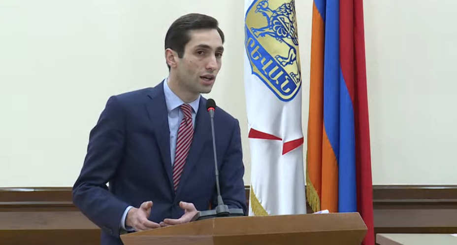 2 մրցույթում էլ հանձնաժողովի նախագահի քրոջ որդին է հաղթել, ասում եք՝ հա, դե ինչ իմանանք․ Խաժակյանը՝ Մարությանին