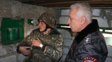 Արցախի ՊԲ նախկին հրամանատարն այցելել է առաջնագծի դիրքեր