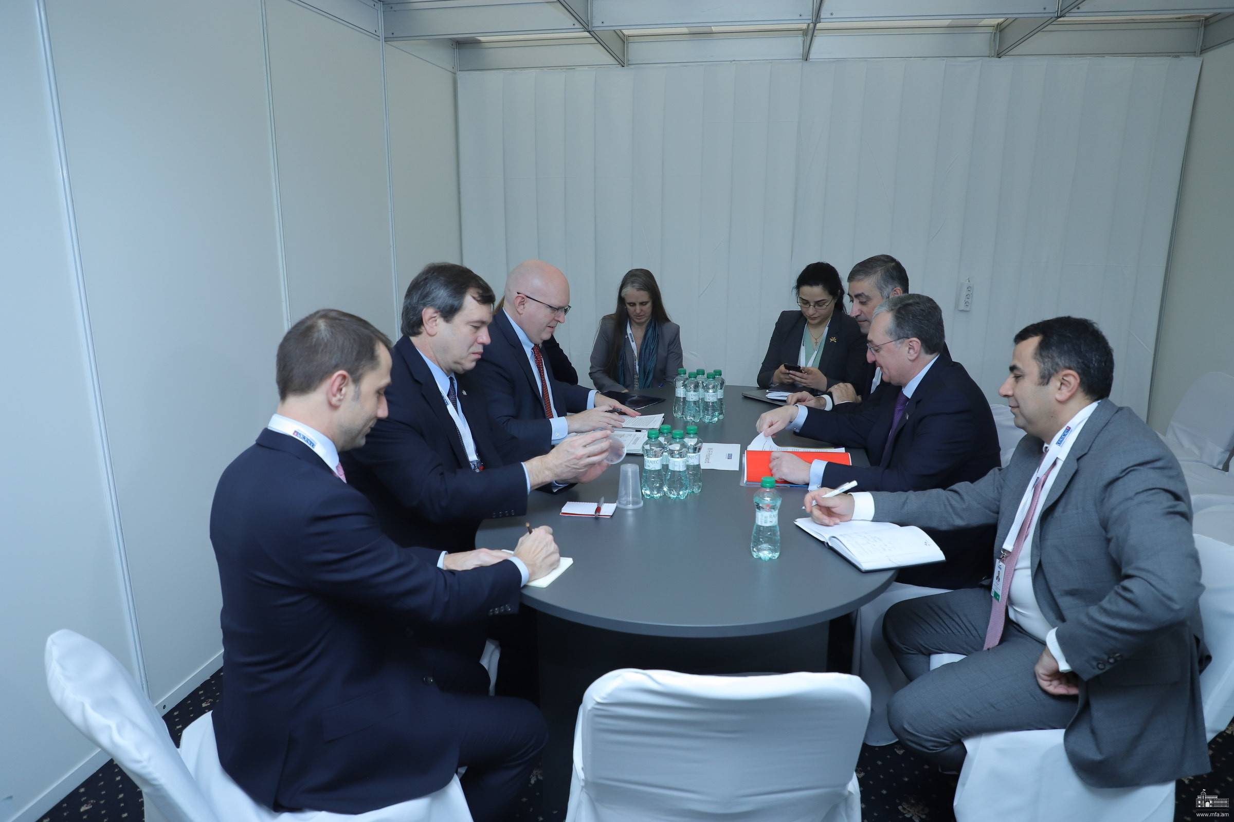 Զ․Մնացականյանը և Ֆ․Ռիքերը կարծիքներ են փոխանակել Հայաստանի և Ադրբեջանի ԱԳ նախարարի հետ հանդիպման և դրանից հետո ԵԱՀԿ Մինսկի խմբի համանախագահների հայտարարության շուրջ