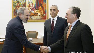 Վարչապետը Հայաստանի և Արցախի ԱԳ նախարարների հետ քննարկել է ԼՂ կարգավորման գործընթացում առկա զարգացումները