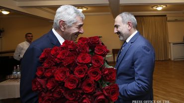 Նիկոլ Փաշինյանը և Աննա Հակոբյանը ներկա են գտնվել Լևոն Մալխասյանի 75-ամյակի հոբելյանական երեկոյին