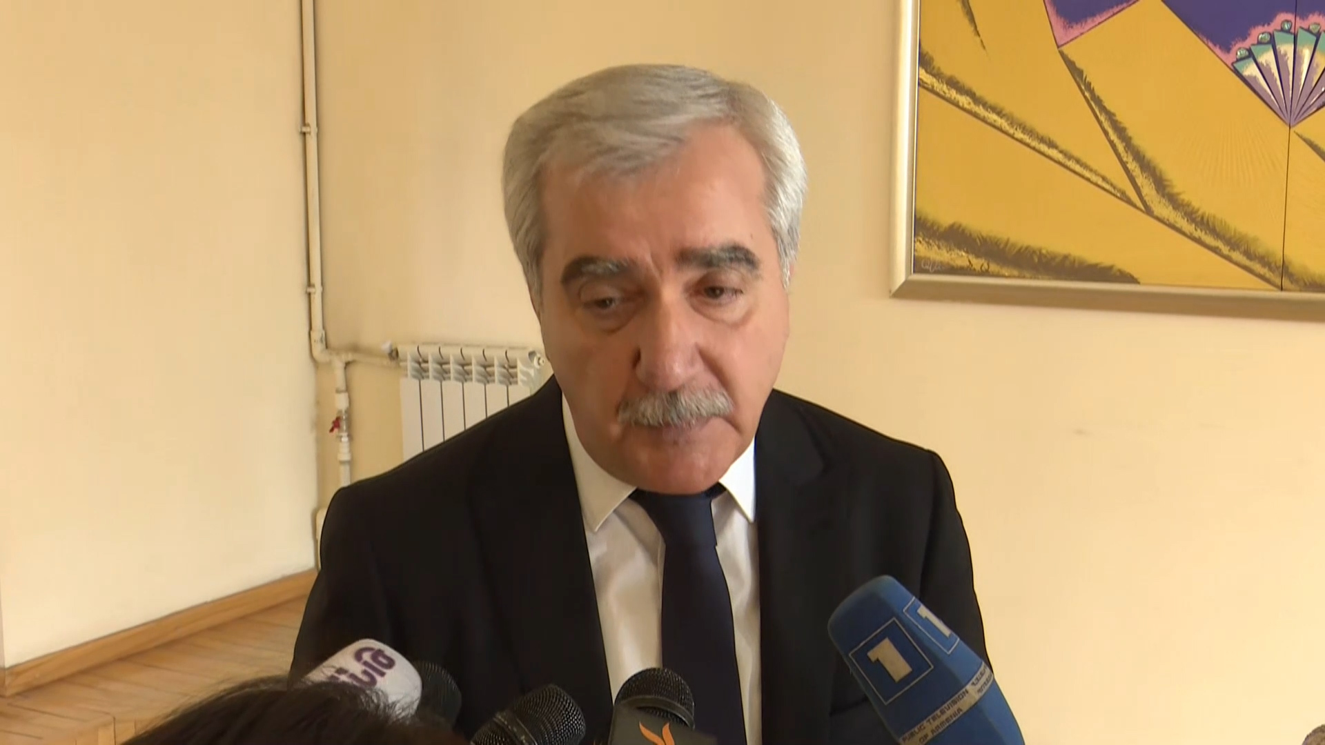 Էդ երգիչները սպասարկել են իշխանությանը. Անդրանիկ Քոչարյանը՝ Ռոբերտ Քոչարյանի օգտին ստորագրահավաքի մասին
