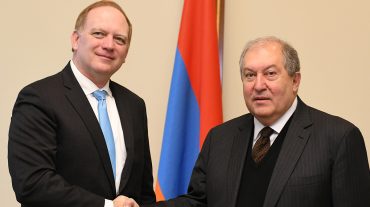 Արմեն Սարգսյանը հյուրընկալել է Արևելք-Արևմուտք ինստիտուտի գործադիր տնօրենին